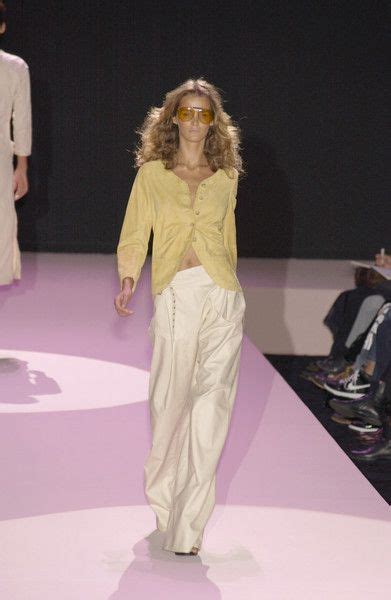 Gucci Spring 2002 Runway .